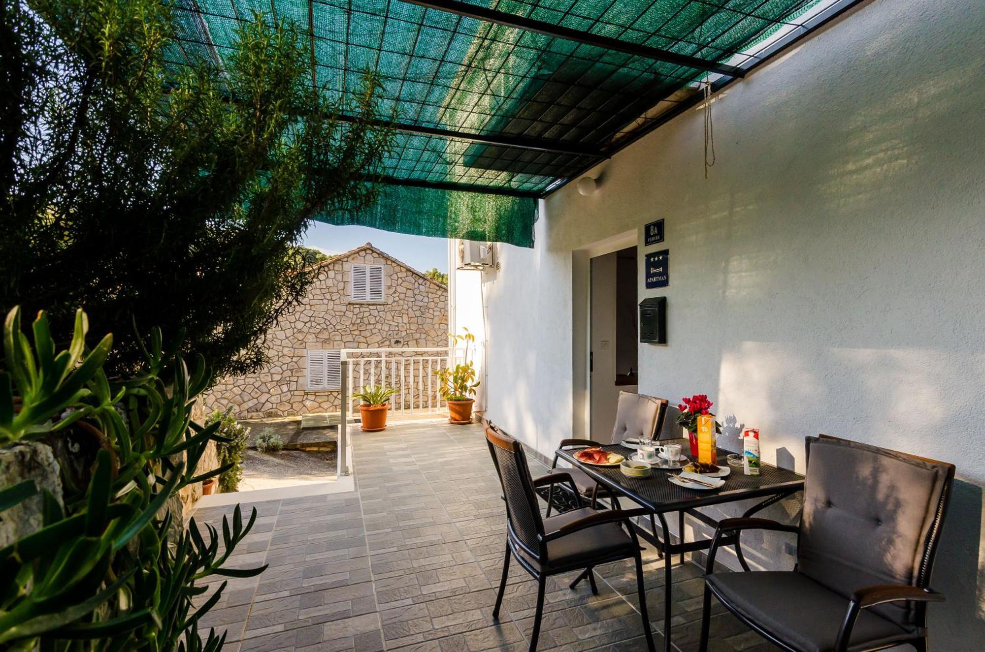 Apartments Lorena Mljet Pomena Exterior foto